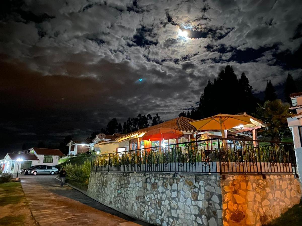 Hotel Cabanas San Cayetano Paipa Εξωτερικό φωτογραφία