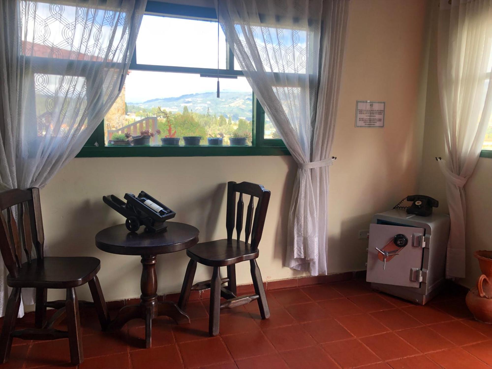 Hotel Cabanas San Cayetano Paipa Εξωτερικό φωτογραφία