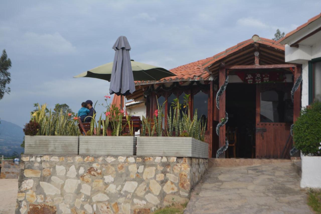 Hotel Cabanas San Cayetano Paipa Εξωτερικό φωτογραφία