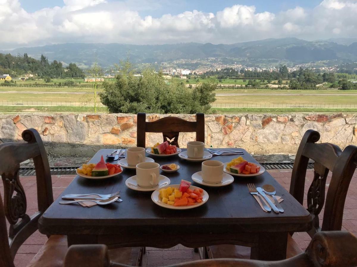 Hotel Cabanas San Cayetano Paipa Εξωτερικό φωτογραφία